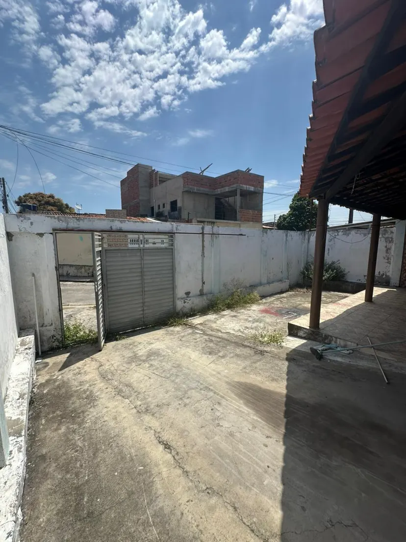 CASA NO MARCOS FREIRE I